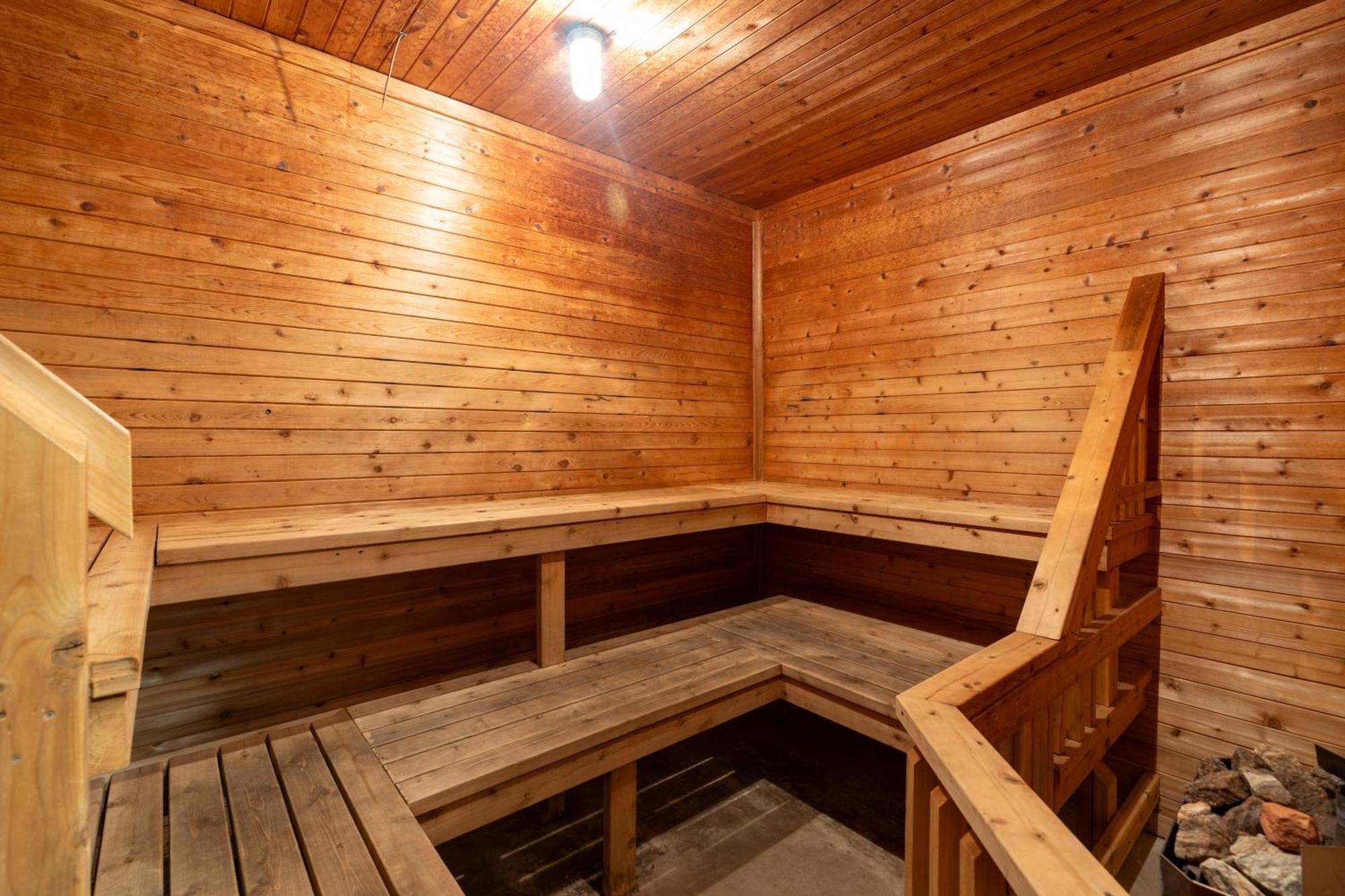 Blue Water Acres Hotel Хънтсвил Екстериор снимка