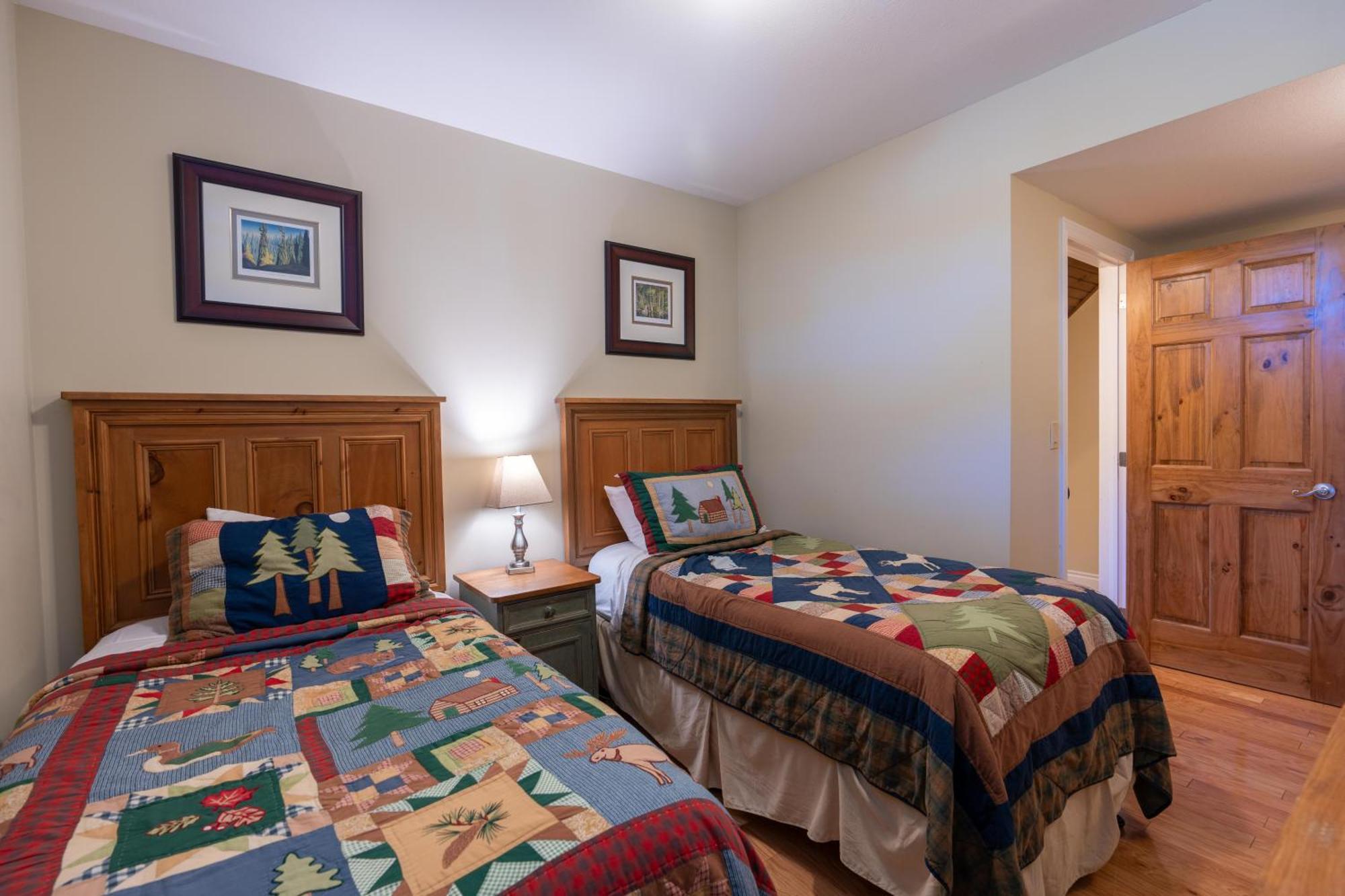 Blue Water Acres Hotel Хънтсвил Екстериор снимка
